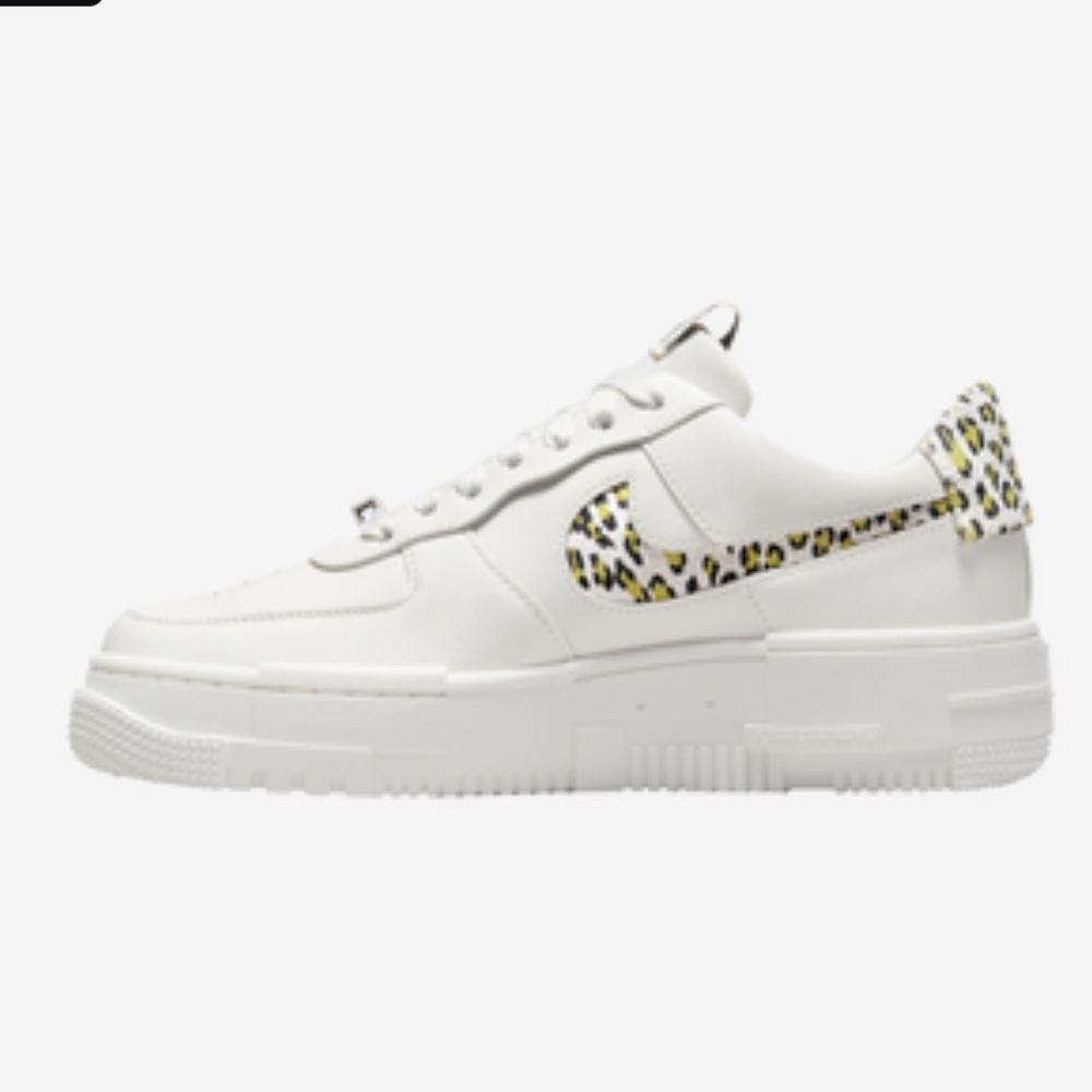 Nike Air Force 1 Pixel SE Women’s Sneakers